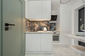 Unique Studio in Wrocław by Renters