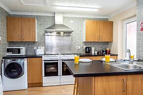 Shirley House 4 Guest house