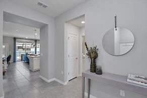 5 Bed In Windsor Island Resort 5 Bedroom Townhouse by RedAwning