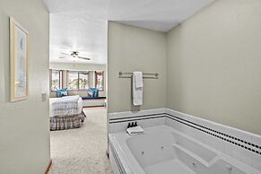 4 Bedroom Home at 392 Skidder Trail by RedAwning Save 10% on 3 Nights,