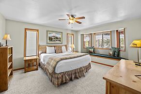 4 Bedroom Home at 392 Skidder Trail by RedAwning Save 10% on 3 Nights,