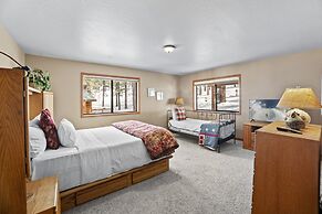 4 Bedroom Home at 392 Skidder Trail by RedAwning Save 10% on 3 Nights,