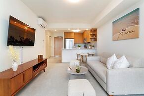 Sky Ala Moana 2907 1 Bedroom Condo by RedAwning