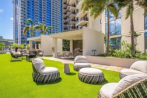 Sky Ala Moana 2907 1 Bedroom Condo by RedAwning