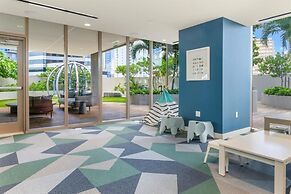 Sky Ala Moana 2907 1 Bedroom Condo by RedAwning