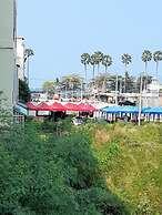 White House by Sorot