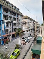 White House by Sorot