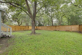 Gated Houston Home w/ Large Yard: 4 Mi to Downtown