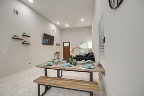 Gated Houston Home w/ Large Yard: 4 Mi to Downtown