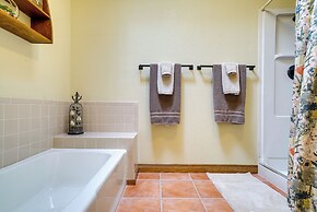 Las Cruces Vacation Rental With Mountain Views!