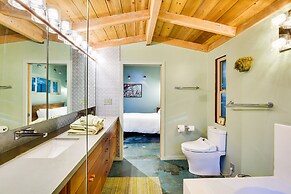 Inviting Vista Home With Pool: 10 Mi to Oceanside!