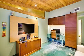 Inviting Vista Home With Pool: 10 Mi to Oceanside!