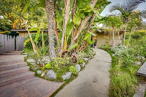 Inviting Vista Home With Pool: 10 Mi to Oceanside!