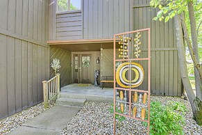 Cassopolis Vacation Home - Walk to Diamond Lake!