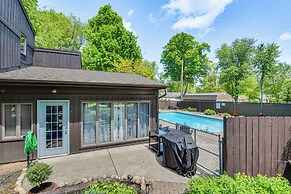 Cassopolis Vacation Home - Walk to Diamond Lake!