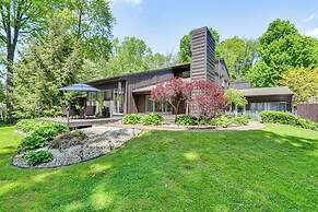 Cassopolis Vacation Home - Walk to Diamond Lake!