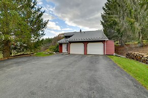Spacious Finger Lakes Home w/ Mountain Views