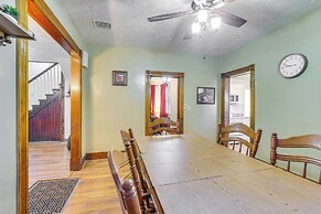 3 Mi to Golf - Beatrice Vacation Home!