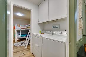 Lakefront Getaway in Leesburg w/ Dock + Kayaks!