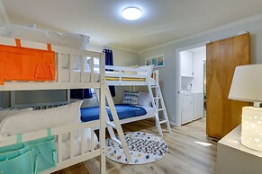 Lakefront Getaway in Leesburg w/ Dock + Kayaks!