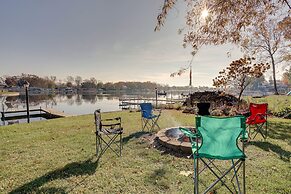 Lakefront Getaway in Leesburg w/ Dock + Kayaks!
