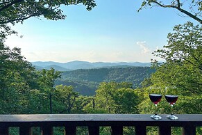 Mtn-view Blue Ridge Cabin on Over 2 Acres!