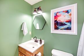 Mtn-view Blue Ridge Cabin on Over 2 Acres!