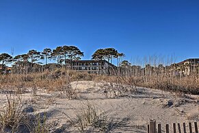 Hilton Head Island Condo: Steps to Beach!