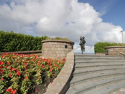 Eden on the Crescent