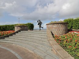 Eden on the Crescent