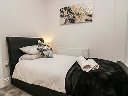 Eden on the Crescent