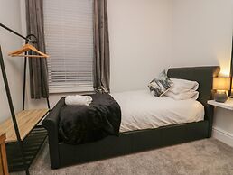 Eden on the Crescent