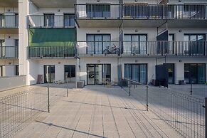 Tastefully Arranged Studio by Renters