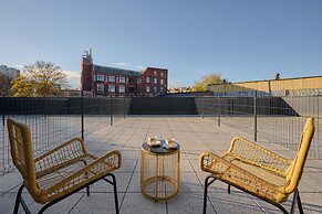 Tastefully Arranged Studio by Renters