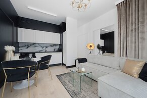Tastefully Arranged Studio by Renters