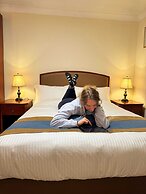 Royal Swan Ashley Manor