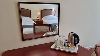 Royal Swan Ashley Manor