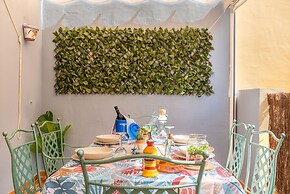 Skysea Holidays City Center Suites