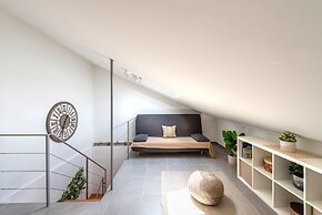 Skysea Holidays City Center Suites