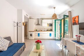 Skysea Holidays City Center Suites