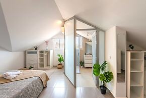 Skysea Holidays City Center Suites