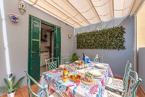 Skysea Holidays City Center Suites