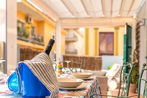 Skysea Holidays City Center Suites