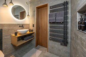 Seventh Sky- the luxury apartment