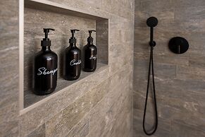 Seventh Sky- the luxury apartment