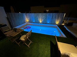 Chateau Gabriel 6 BR Villa w Heated Pool