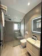 BAZ'HUR Boutique Hotel