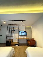 BAZ'HUR Boutique Hotel