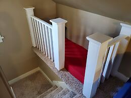 Historic Twin Tudors Inn