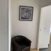 Two Bedroom Balcony Apartment Liverpool